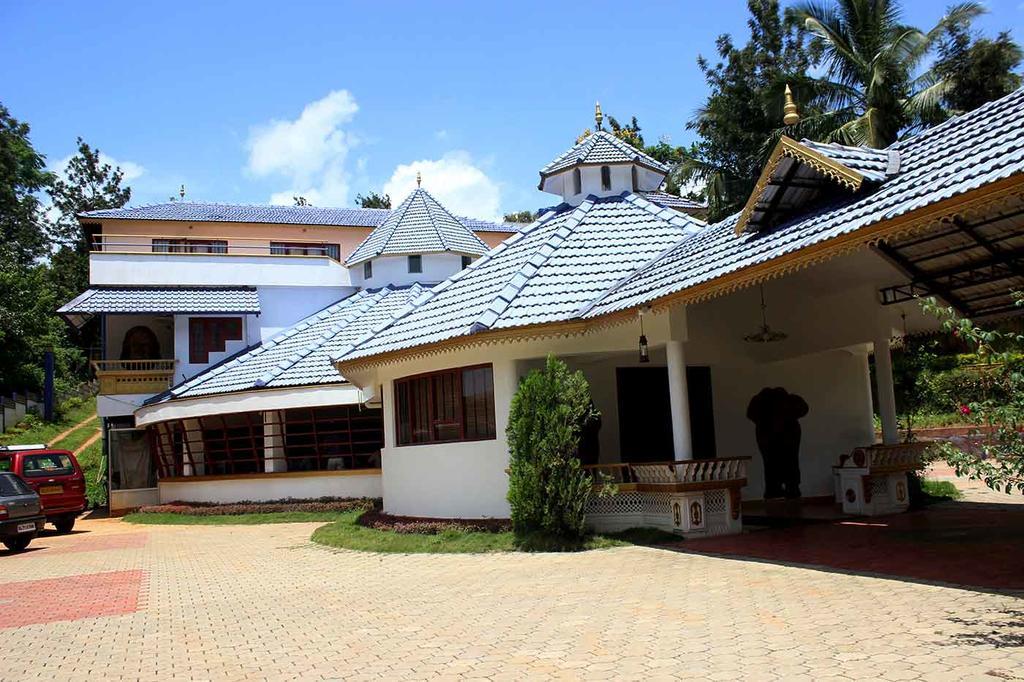 Wayanad Gate Resort 玛纳多迪 外观 照片